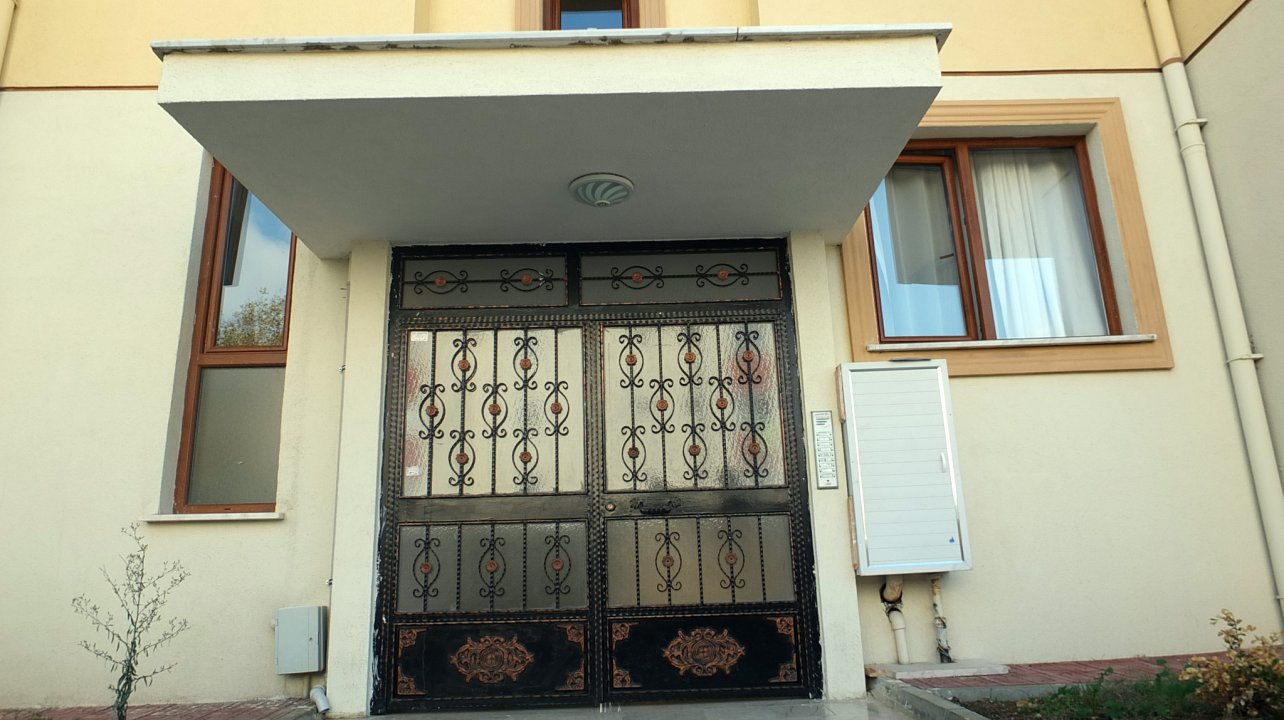 Altınoluk Sistem İnşaat Sadıkoğlu Apartmanı